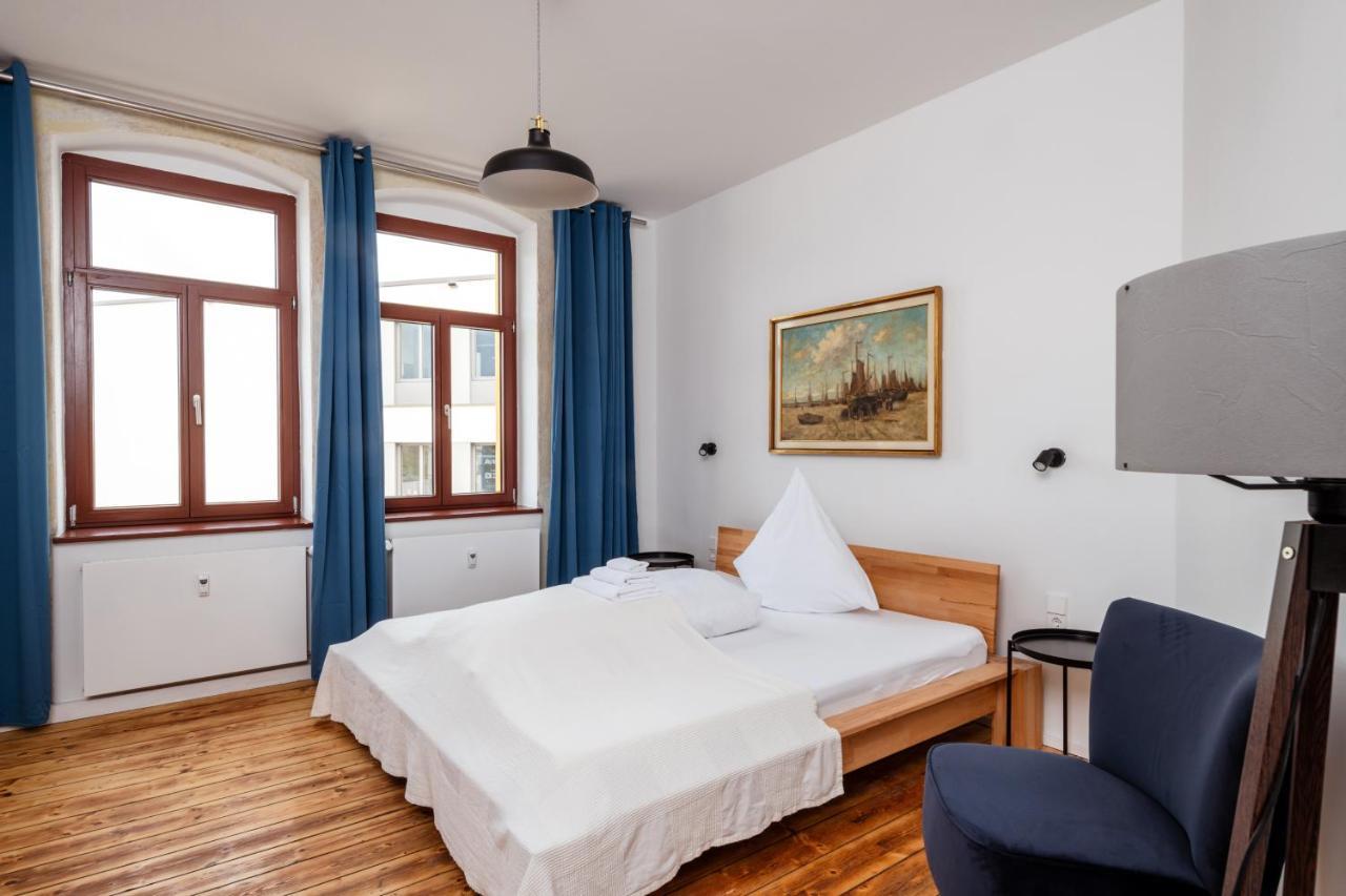 Kuenstlerzimmer Im Kulturhaus Haeselburg Gera Exterior photo